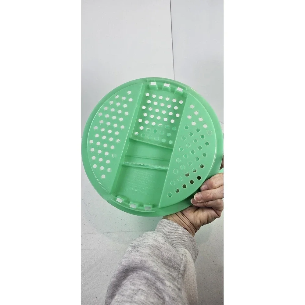 VTG Tupperware 2-Piece Green/Jade Plastic Grater/Slicer Bowl 786-9 Made‎ in USA